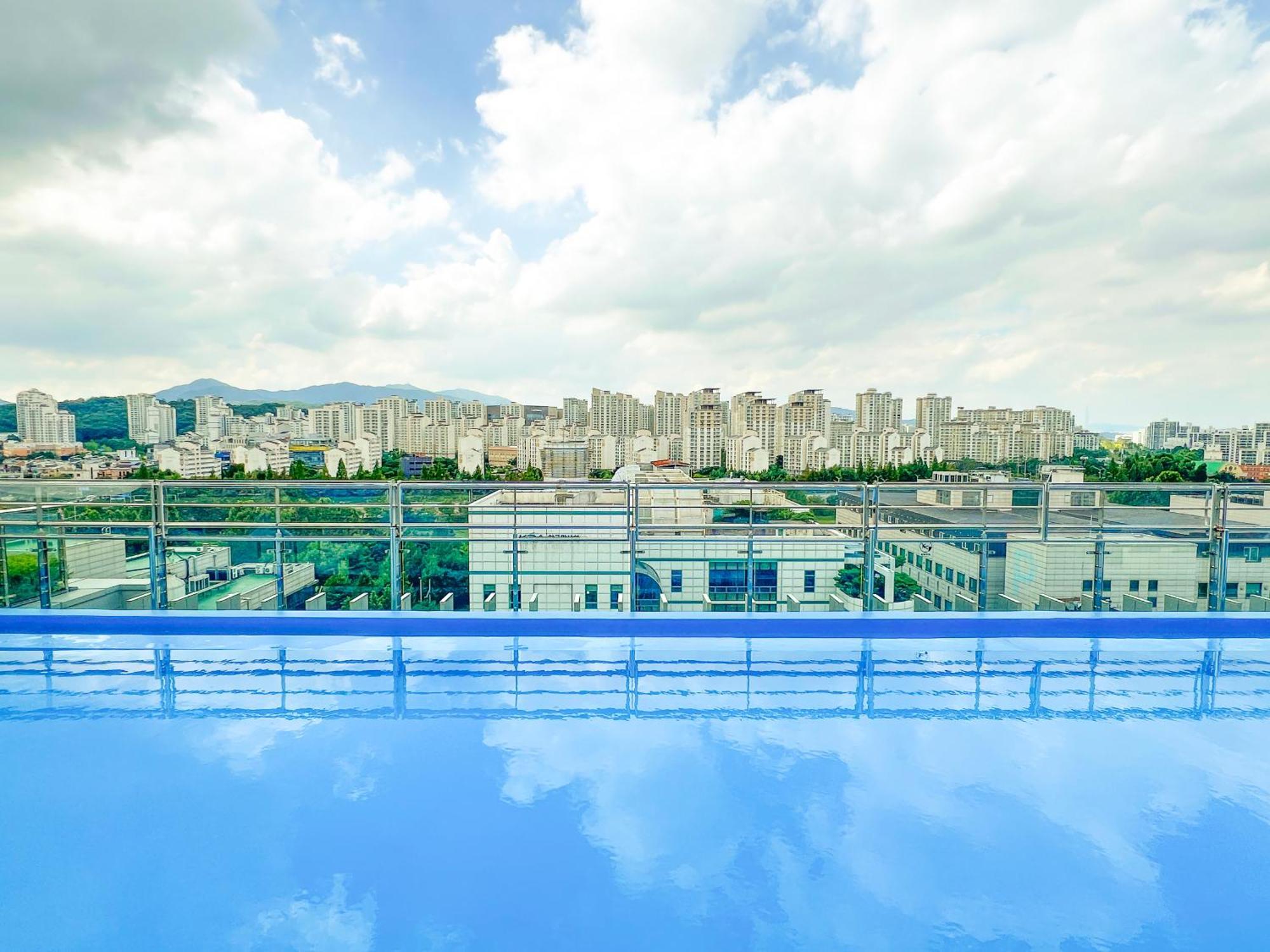 Hotel Skypark Central Seoul Pangyo Seongnam Exterior photo